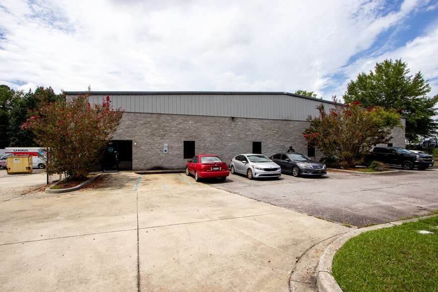 120 Fontaine Ctr, Columbia, SC for sale - Building Photo - Image 2 of 8