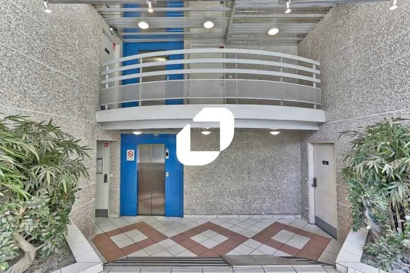 Office in Évry-Courcouronnes for sale - Lobby - Image 2 of 8