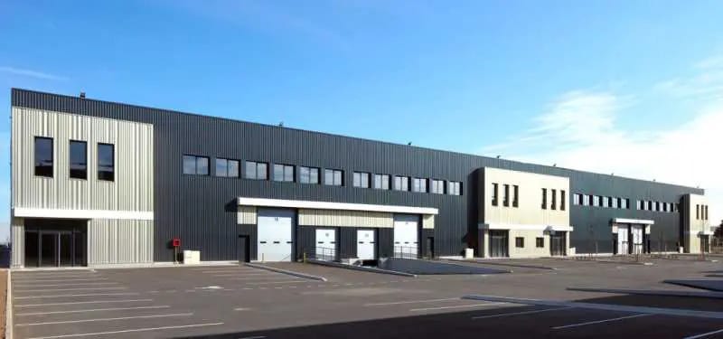 Flex in Saint-Bonnet-de-Mure for lease - Building Photo - Image 1 of 28