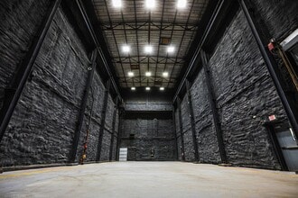 370 Babcock St, Buffalo, NY for lease Interior Photo- Image 2 of 2