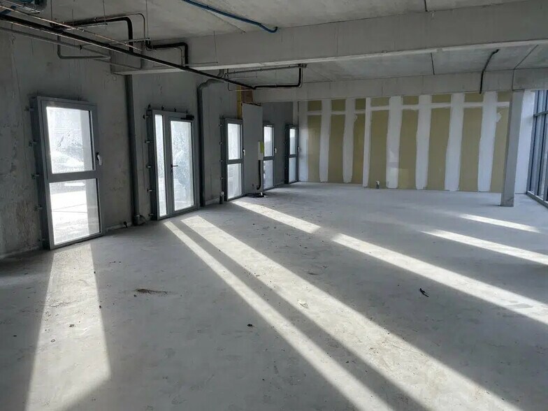 Office in Brest for sale - Interior Photo - Image 3 of 3