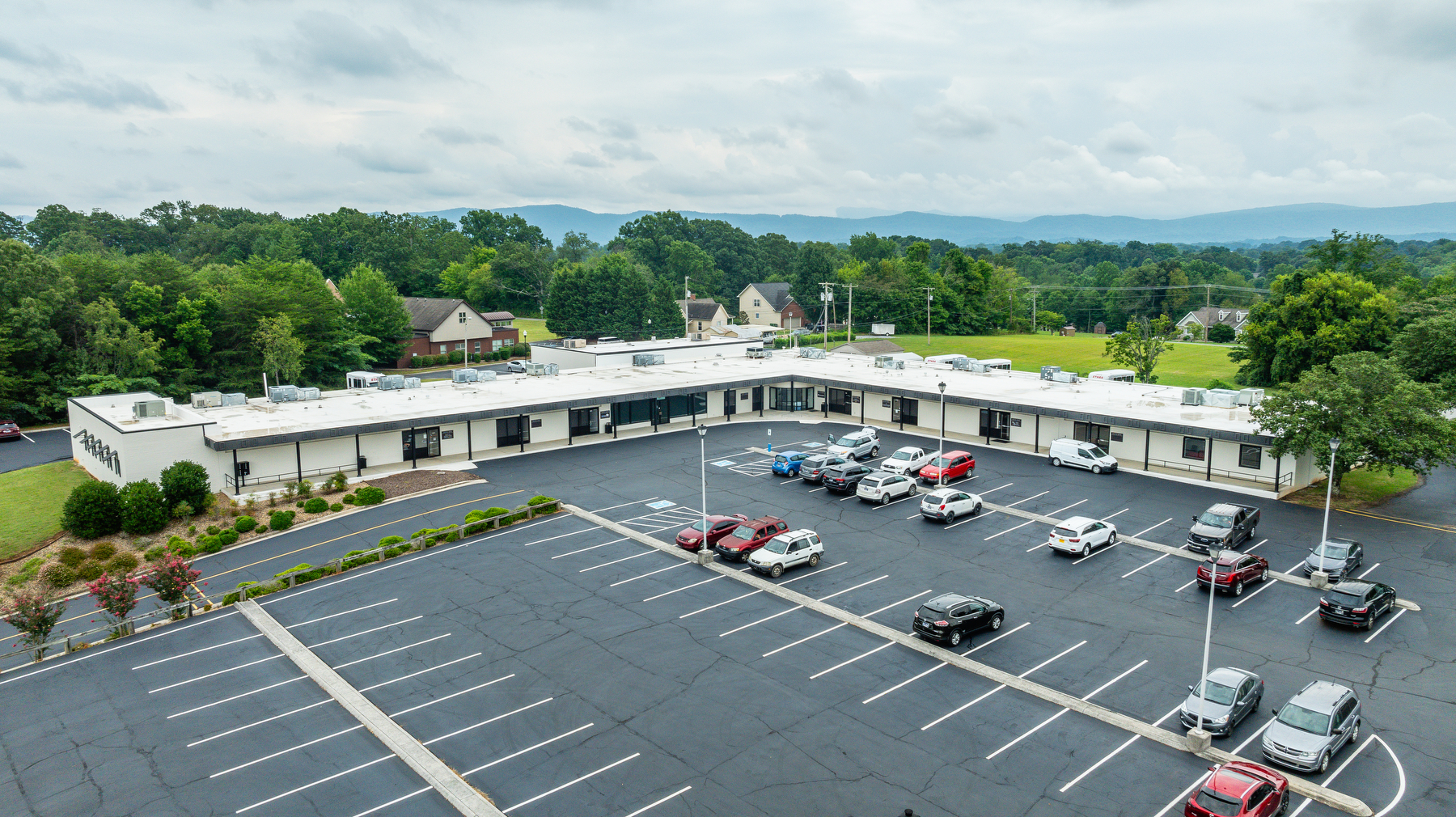 2008-2036 E Lamar Alex Pky, Maryville, TN for lease Building Photo- Image 1 of 12