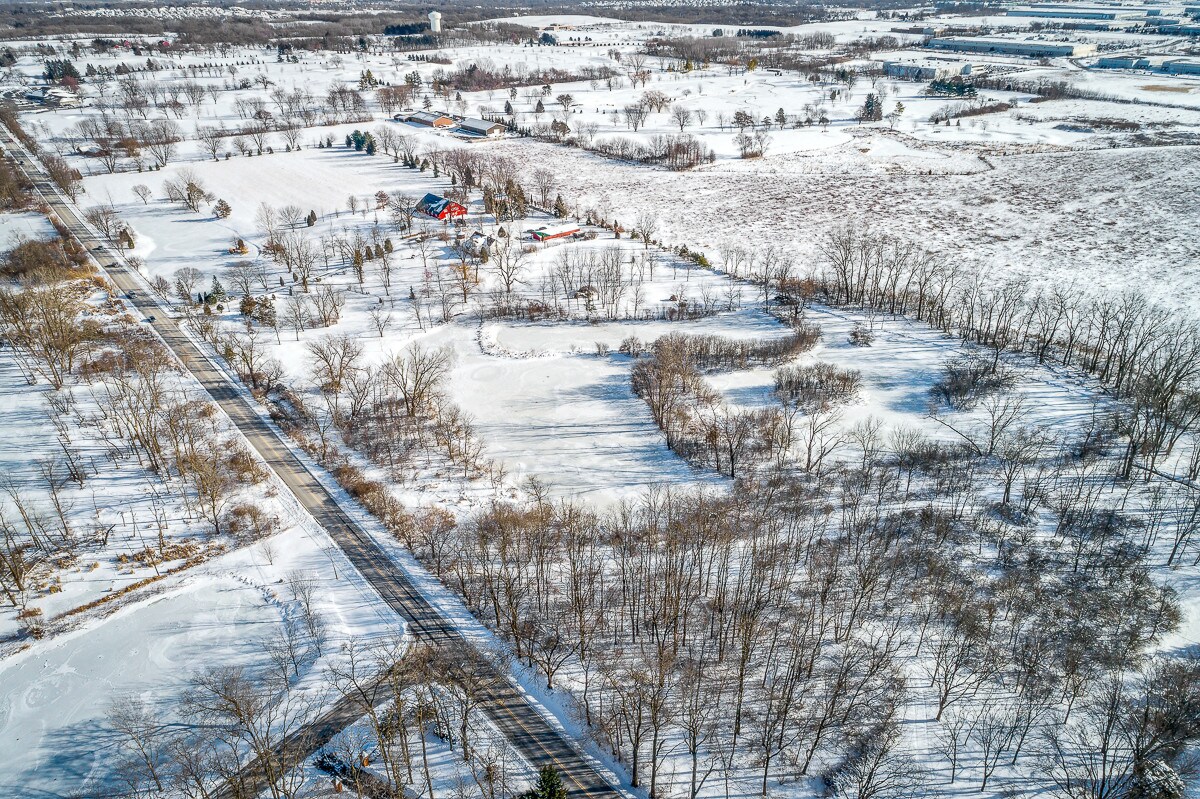 37W793 Binnie Rd, West Dundee, IL 60118