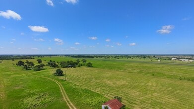 415 Veterans Memorial Dr, Navasota, TX - Aerial map view - Image1
