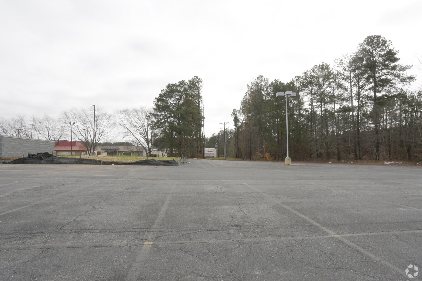 904 E Main St, Laurens, SC 29360