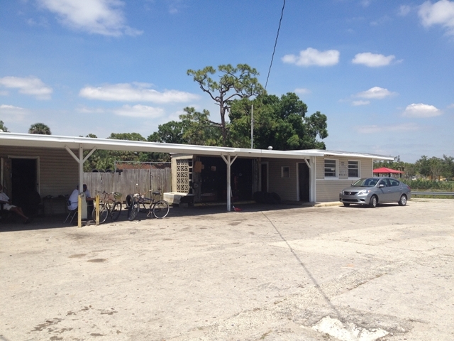 3171 Dr Martin Luther King Blvd, Fort Myers, FL for sale - Primary Photo - Image 1 of 1