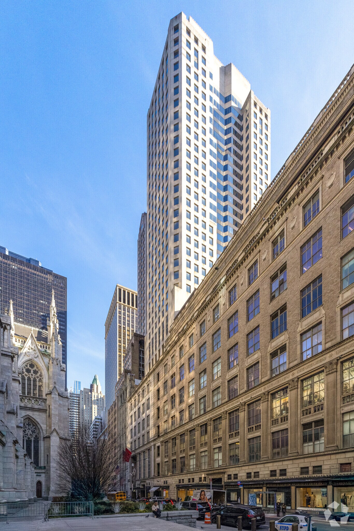623 Fifth Ave, New York, NY for sale Primary Photo- Image 1 of 1