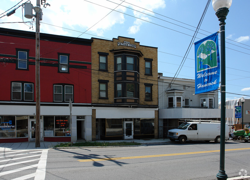 51-53 W Main St, Hancock, MD for lease - Primary Photo - Image 1 of 2