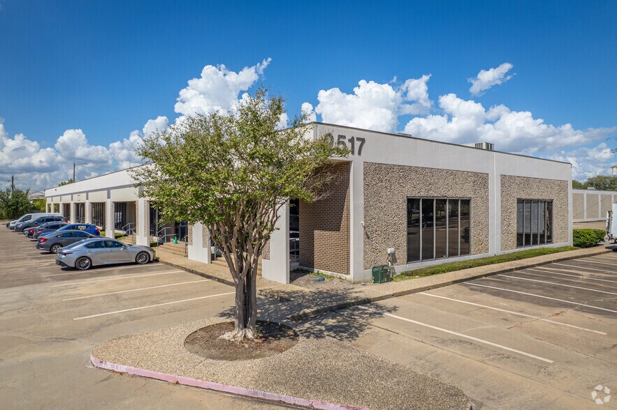 2517 Fairway Park Dr, Houston, TX for sale - Primary Photo - Image 1 of 1