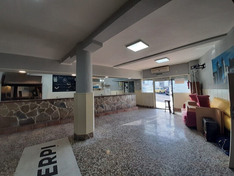Retail in Cáceres for sale - Building Photo - Image 2 of 11