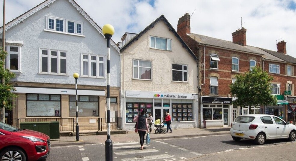 20 Roman Bank, Skegness for sale - Primary Photo - Image 1 of 2