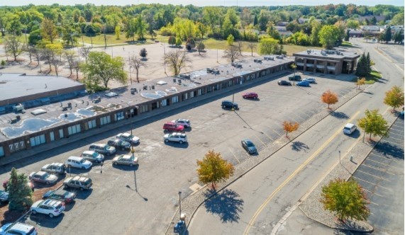 6810 S Cedar St, Lansing, MI for lease - Primary Photo - Image 1 of 25