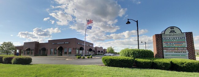 More details for 1023 Station Dr, Oswego, IL - Office/Medical, Retail for Lease