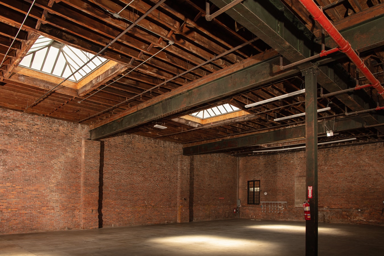 176 Flushing Ave, Brooklyn, NY for lease Interior Photo- Image 1 of 16