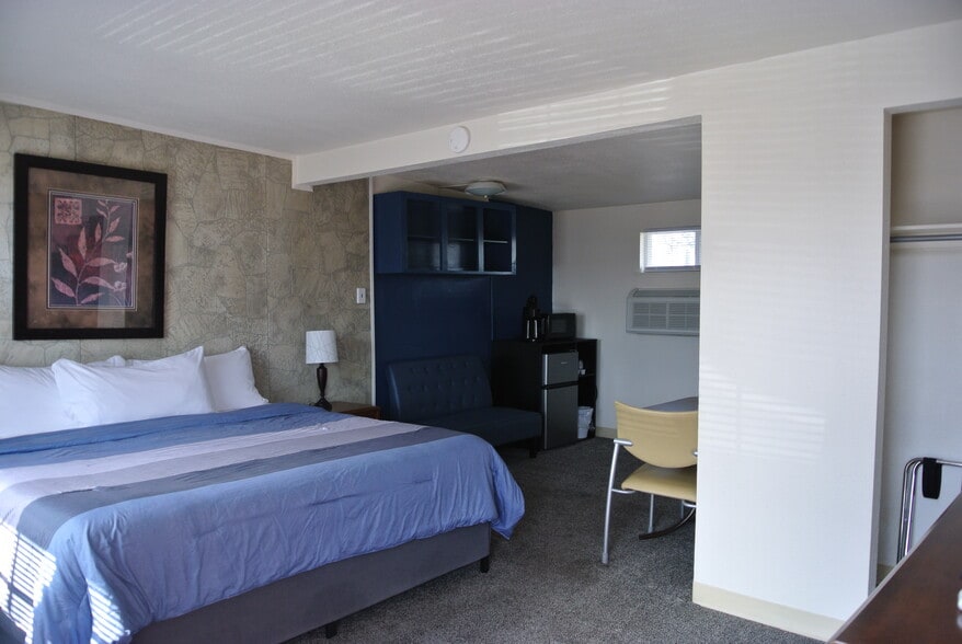 9986 N Government Way, Hayden, ID for sale - Building Photo - Image 3 of 14