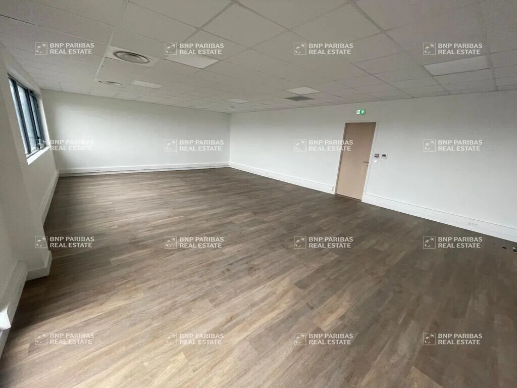 Location Local d'activités 141 m² à 3 170 m² - Photo 1