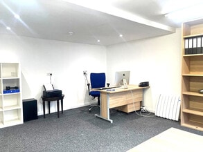 Main Road Margaretting Essex, Ingatestone for lease Interior Photo- Image 2 of 5