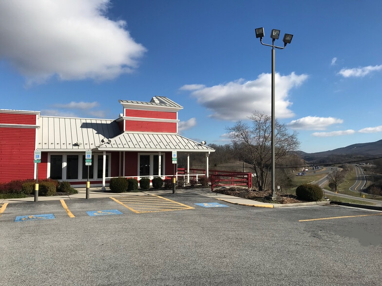 190 Lithia Rd, Wytheville, VA for sale - Building Photo - Image 2 of 2