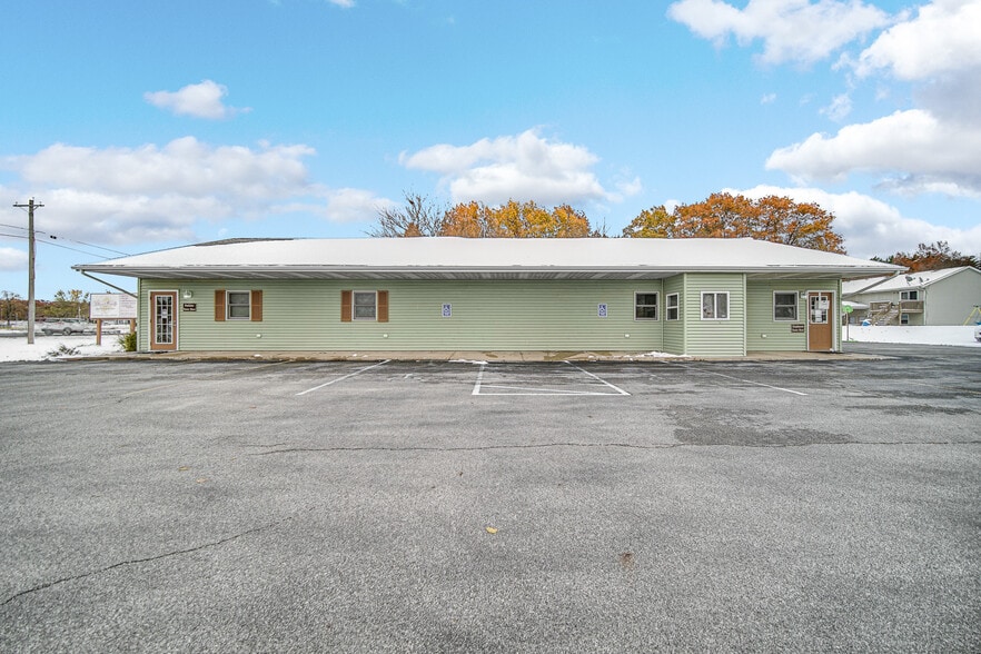 165 E Robbins St, Wheatfield, IN for sale - Building Photo - Image 2 of 34