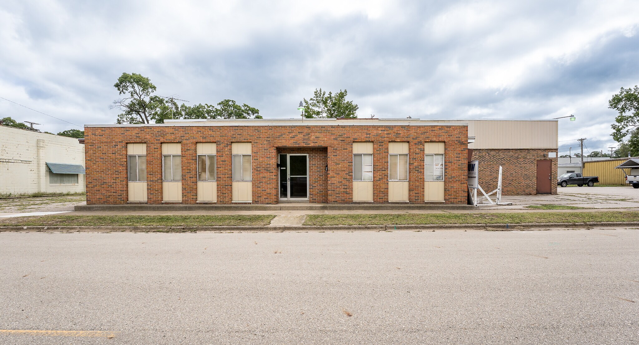 2632 Park St, Muskegon Heights, MI for sale Building Photo- Image 1 of 1