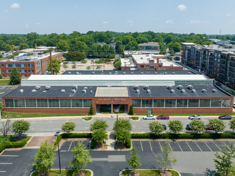 1435 W Morehead St, Charlotte, NC for lease - Building Photo - Image 3 of 5