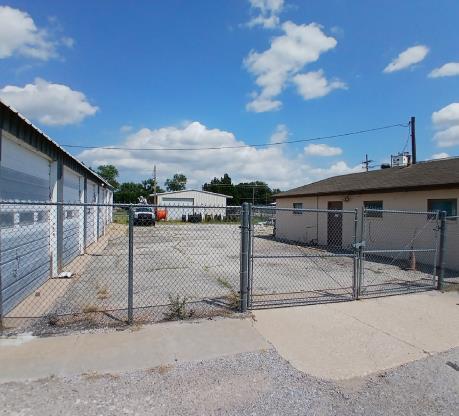 810 S Iuka St, Pratt, KS for sale - Building Photo - Image 2 of 5