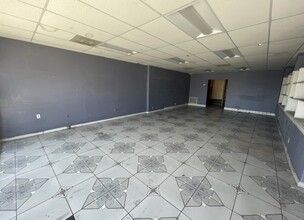 6451-6453 Van Nuys Blvd, Van Nuys, CA for lease Interior Photo- Image 1 of 2