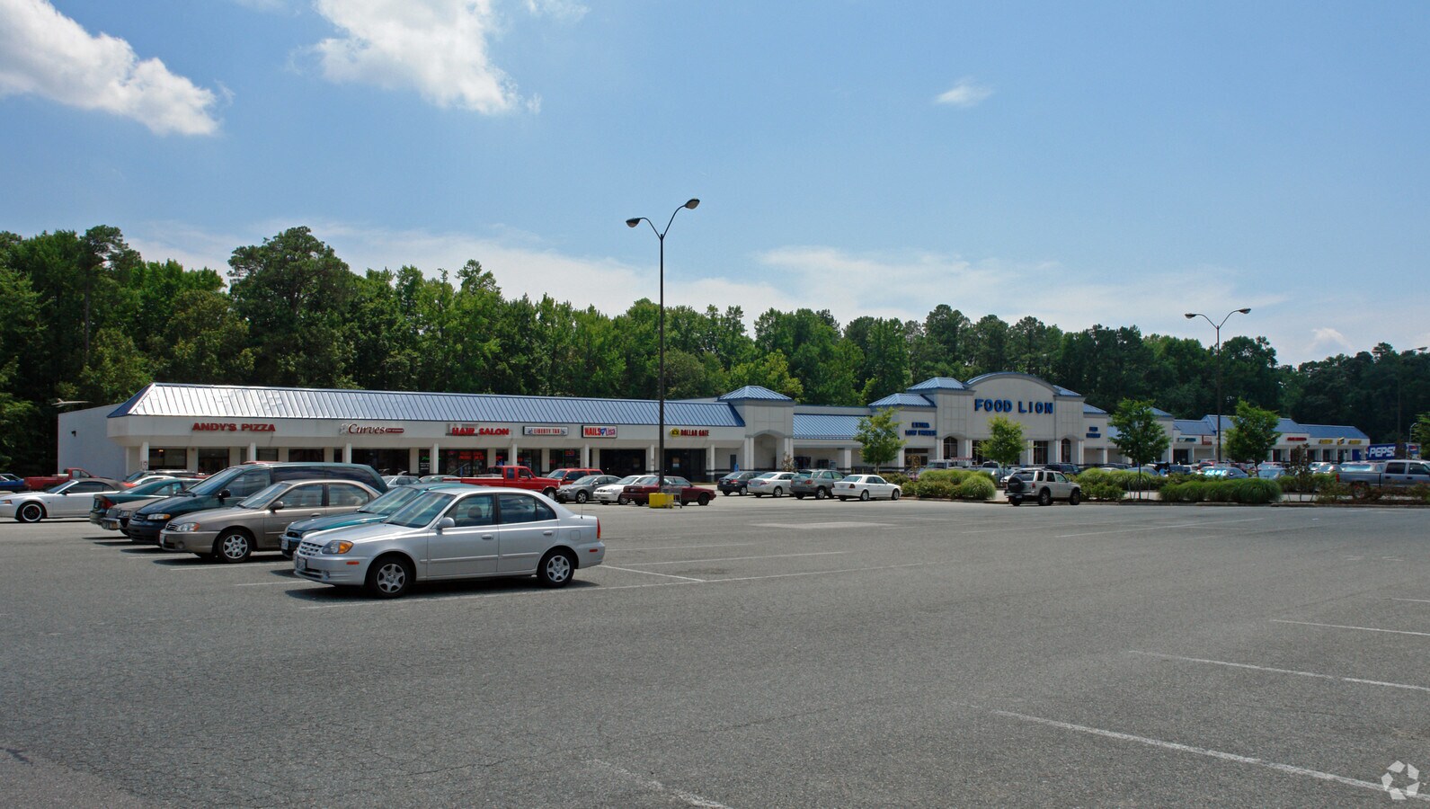 300336 Oyster Point Rd, Newport News, VA 23602