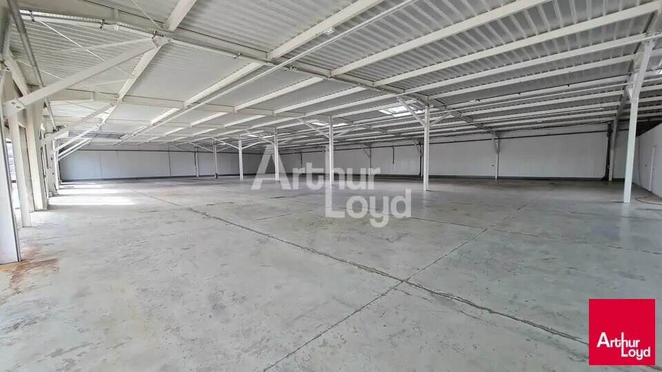 Flex in Le Poinçonnet for lease Interior Photo- Image 1 of 2