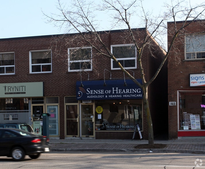 325-331 Lakeshore Rd E, Mississauga, ON for sale - Primary Photo - Image 1 of 1