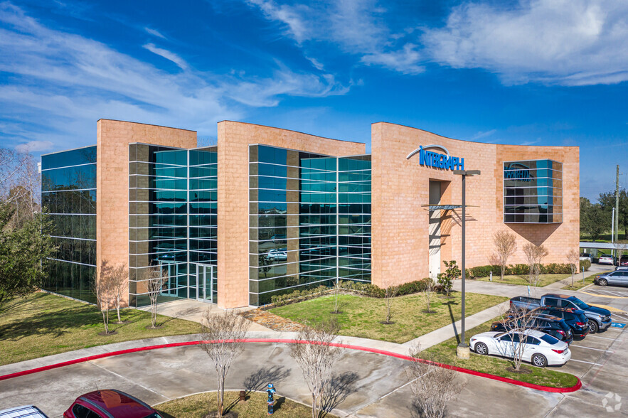 7840 N Sam Houston Pky W, Houston, TX for sale - Building Photo - Image 1 of 12