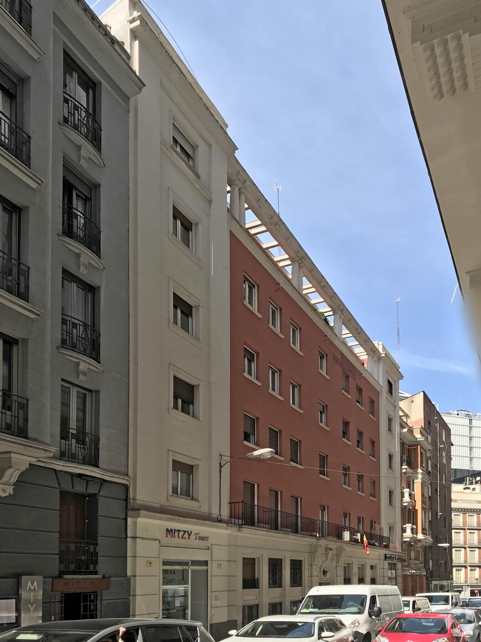 Calle de la Flor Baja, 7, Madrid, Madrid for sale Primary Photo- Image 1 of 1