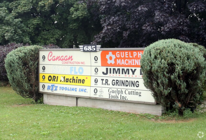 685 Speedvale Ave W, Guelph, ON for lease - Building Photo - Image 2 of 5