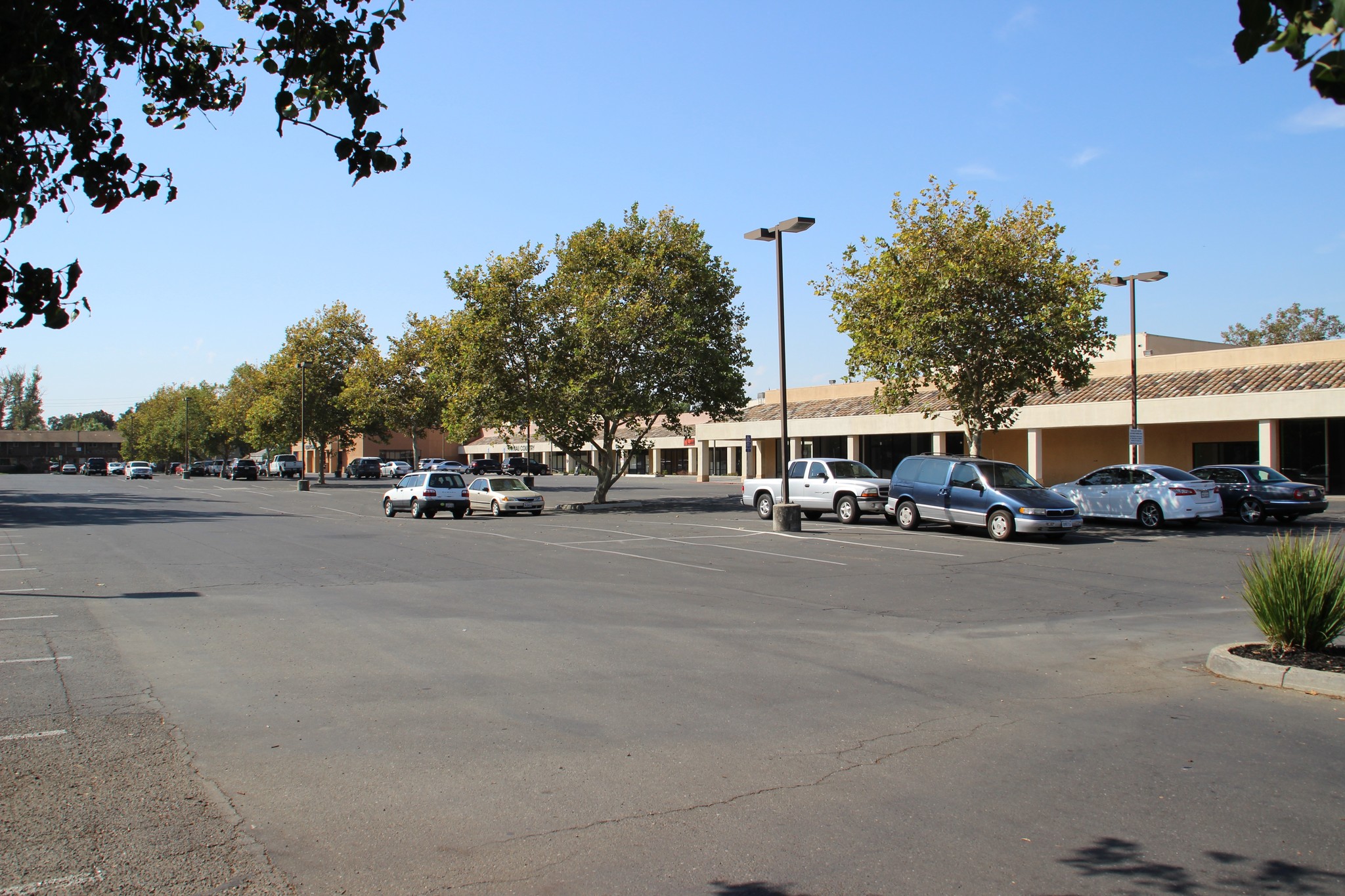 120 Main St, Woodland, CA for lease Building Photo- Image 1 of 2