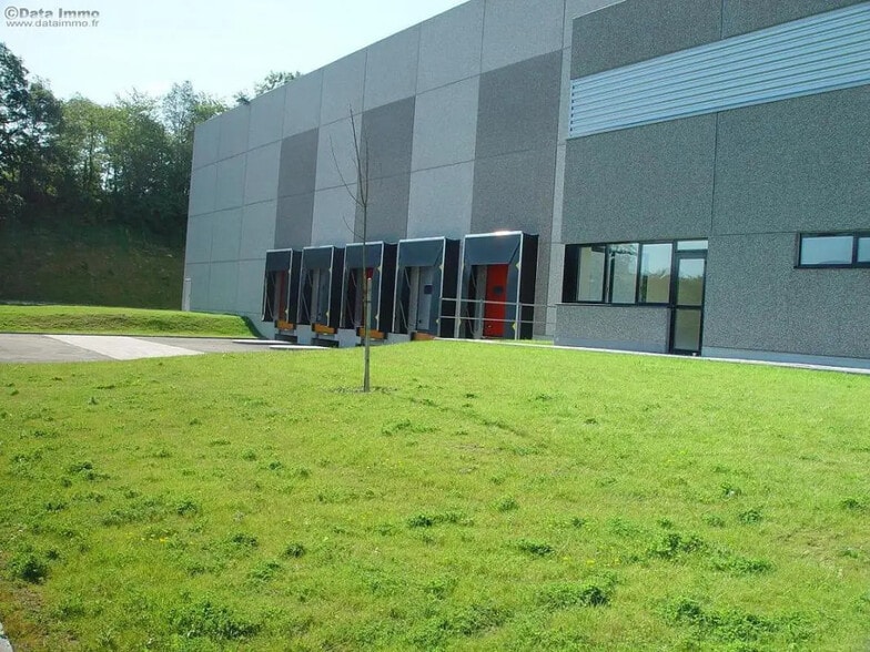 Industrial in Marly-la-Ville for lease - Building Photo - Image 3 of 9