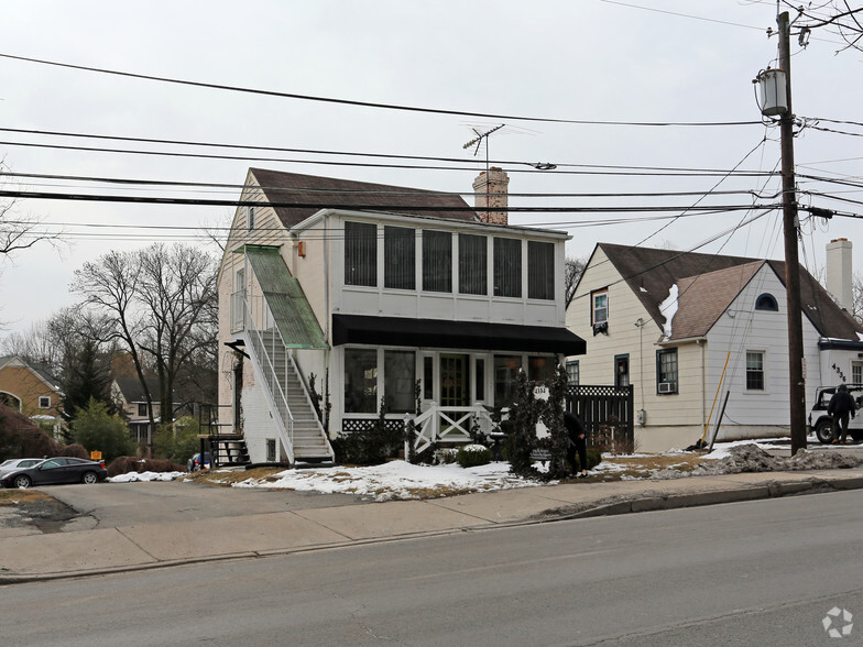 4334 & 4336 Montgomery Ave Portfolio portfolio of 2 properties for sale on LoopNet.com - Building Photo - Image 1 of 2