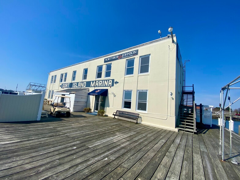 5 Marina Plz, Newport, RI for sale - Building Photo - Image 1 of 1