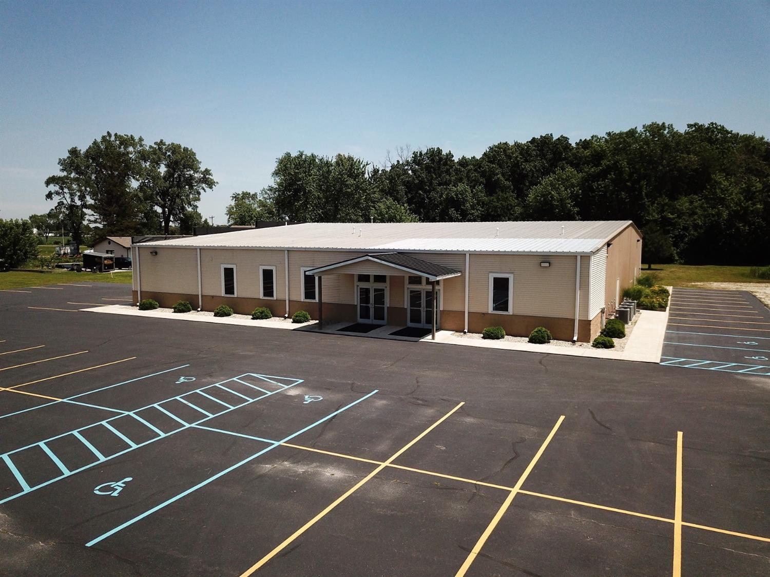 11894 N 570 W, Demotte, IN 46310