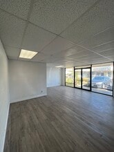 14034 Poway Rd, Poway, CA for lease Interior Photo- Image 1 of 4