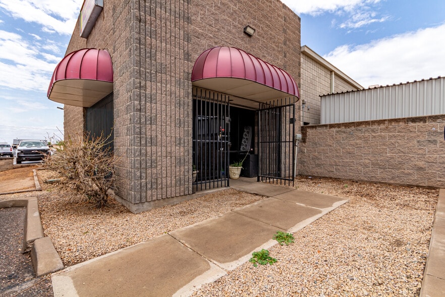 6016 N 57th Ave, Glendale, AZ for sale - Building Photo - Image 3 of 35
