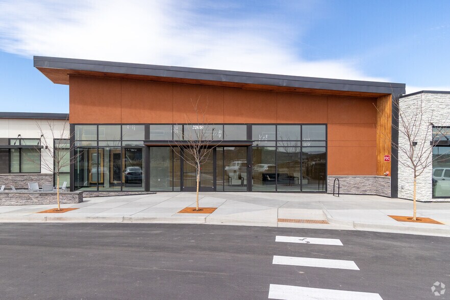 22650 E Hinsdale Ave, Aurora, CO for lease - Building Photo - Image 2 of 7