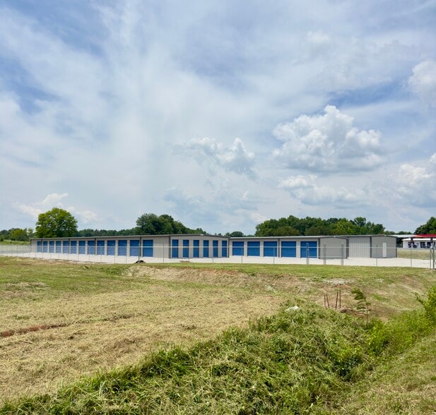 161 Oak Grove rd, Decherd, TN for sale - Building Photo - Image 2 of 4