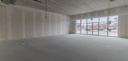 561 York Rd, Guelph, ON for lease Interior Photo- Image 2 of 2