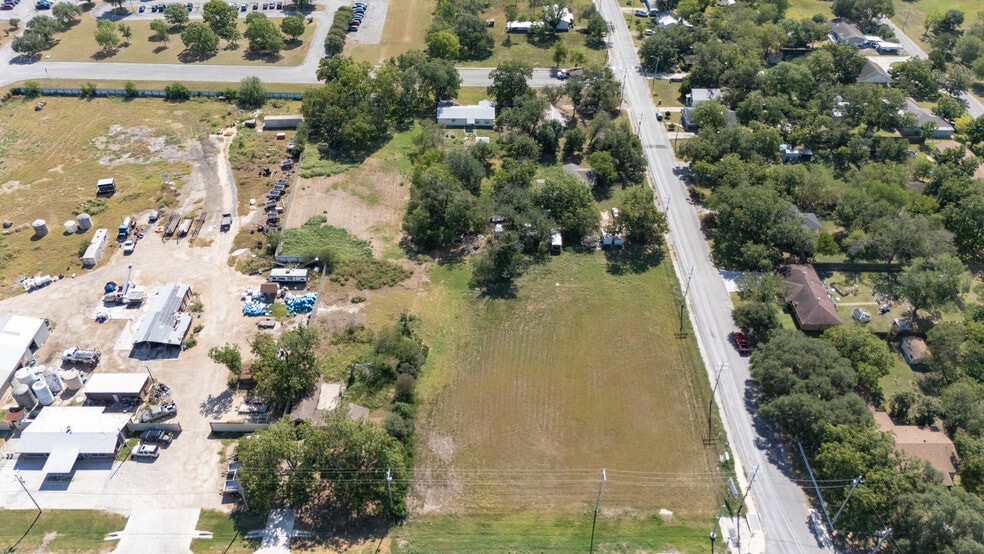N Austin St & E Martindale St, Seguin, TX for sale - Aerial - Image 3 of 14
