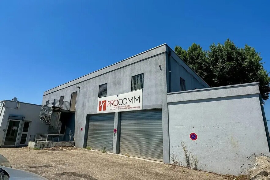Industrial in Avignon for lease - Building Photo - Image 1 of 11