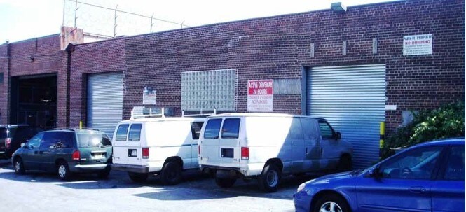 41-18 Berrian Blvd, Astoria, NY for sale - Primary Photo - Image 1 of 1