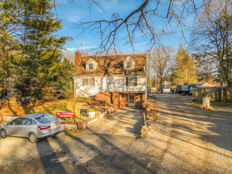 1896 Englishtown Rd, Monroe Township, NJ 08831