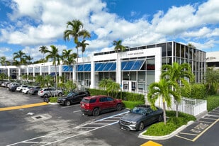 The Square at Key Biscayne - Storefront Property