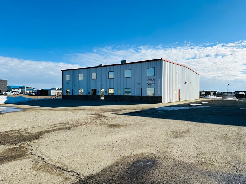 10203B 123 St, Grande Prairie, AB for lease - Building Photo - Image 2 of 13