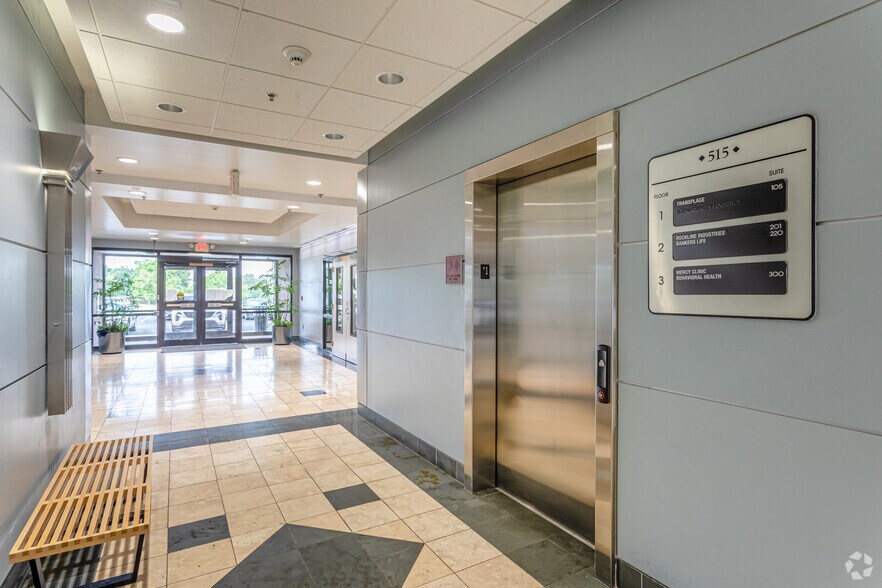 515 Enterprise Dr, Lowell, AR for sale - Lobby - Image 3 of 5